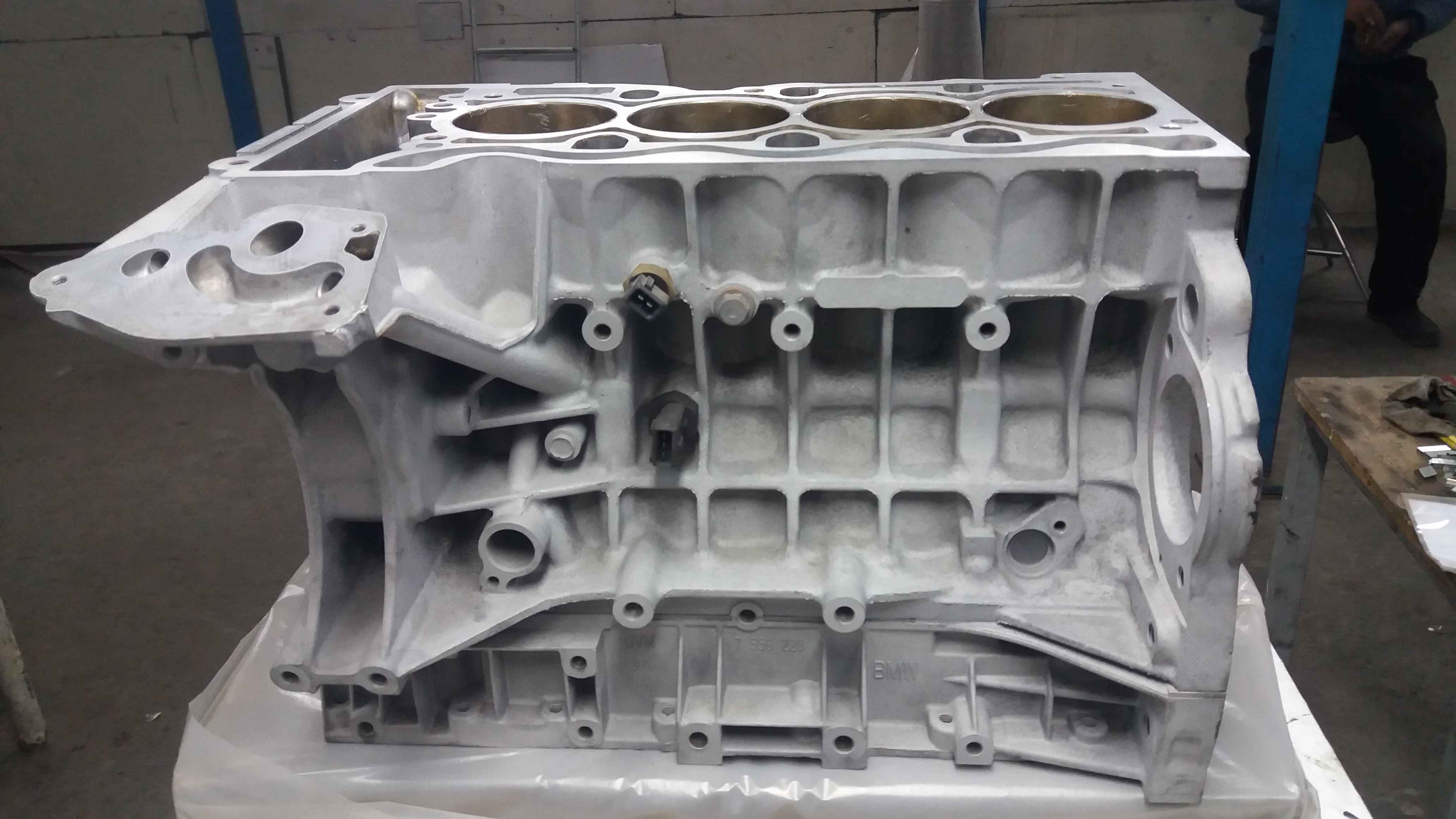 bmw-3-series-318i-320i-520i-2-0-petrol-e90-e92-e60-n43b20-recon-std-engine-block-0b02130b3c592d7637c4cb837c361265.jpeg